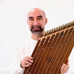 Kioomars Musayyebi, Santur, Musiker