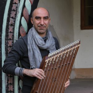 Kioomars Musayyebi, Santur, Musiker