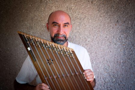 Kioomars Musayyebi, Santur, Musiker